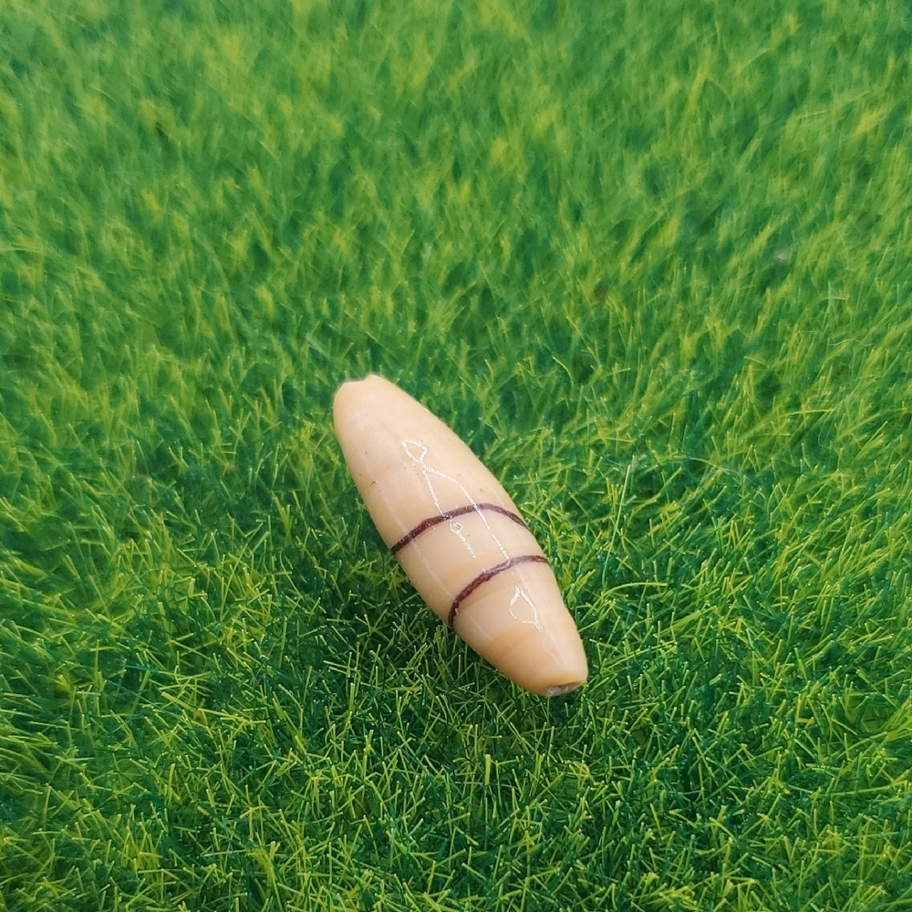 Cream And Brown Ribbon Cylinder Bead P326